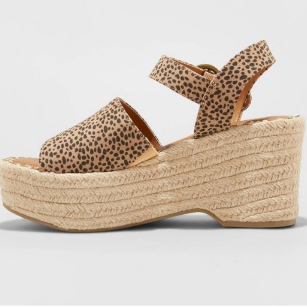 Size 7.5 wide leopard wedge platform boho BNWT